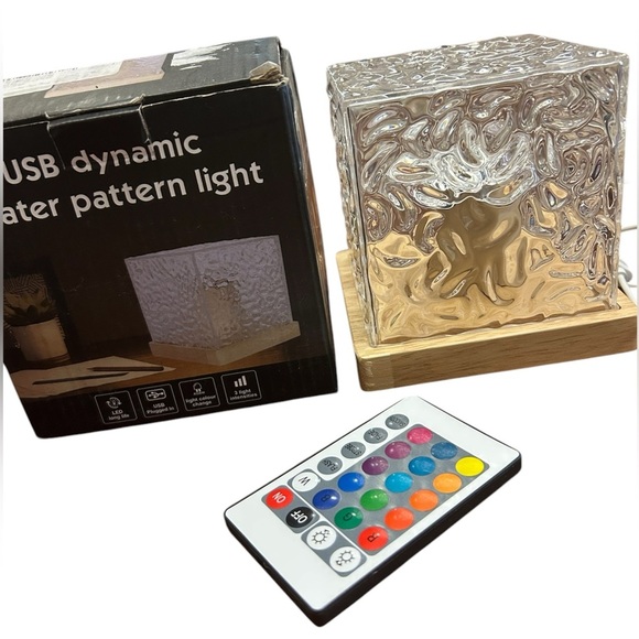 LED Dynamic Water Pattern Light with Remote, NIB - Picture 2 of 4